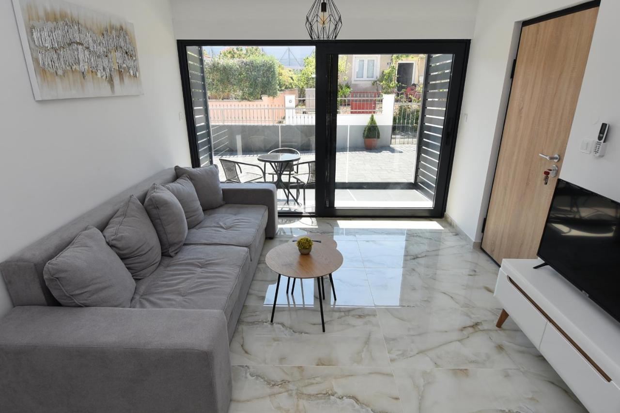Apartment M Close To The Center Murter